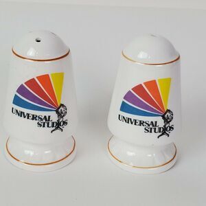 Vintage‎ 1980s Universal Studios California Salt & Pepper Shaker Set GUC